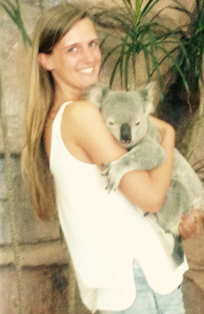 Day 30 : Australia Zoo = Cuddling koalas !!!!! | Travel Diaries